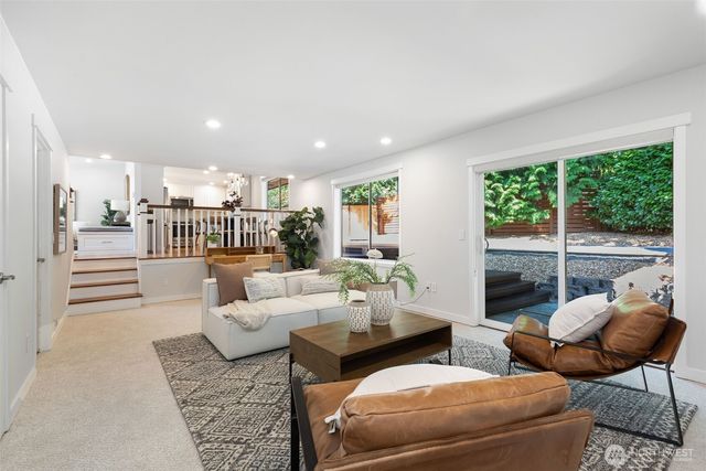 11228 108th Avenue NE, Kirkland, WA 98033