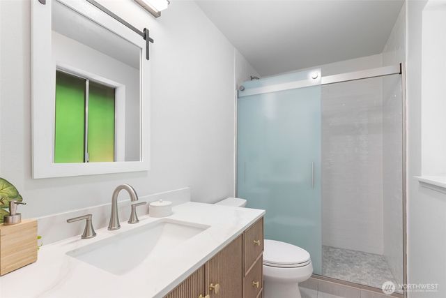 11228 108th Avenue NE, Kirkland, WA 98033