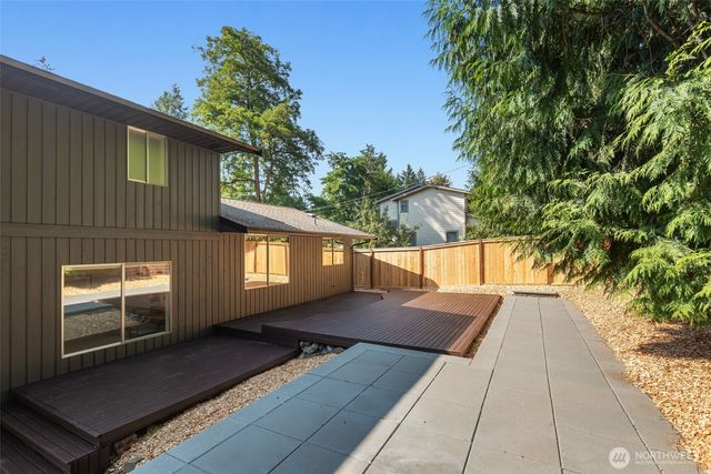 11228 108th Avenue NE, Kirkland, WA 98033