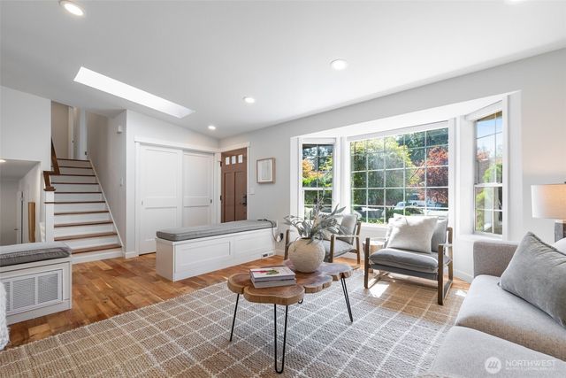 11228 108th Avenue NE, Kirkland, WA 98033