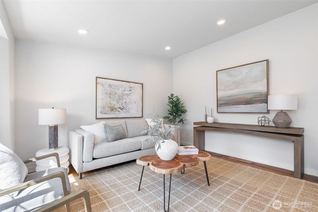 11228 108th Avenue NE, Kirkland, WA 98033