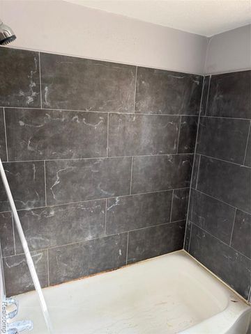 20068 Lindsay Street, Detroit, MI 48235