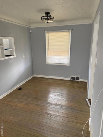 20068 Lindsay Street, Detroit, MI 48235