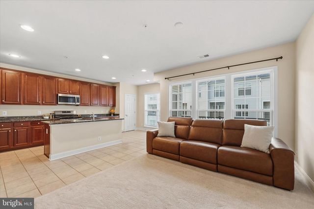 20643 SIBBALD SQ, Ashburn, VA 20147
