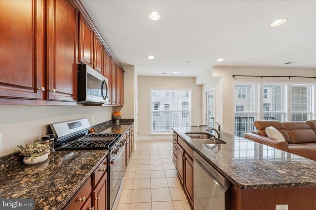 20643 SIBBALD SQ, Ashburn, VA 20147