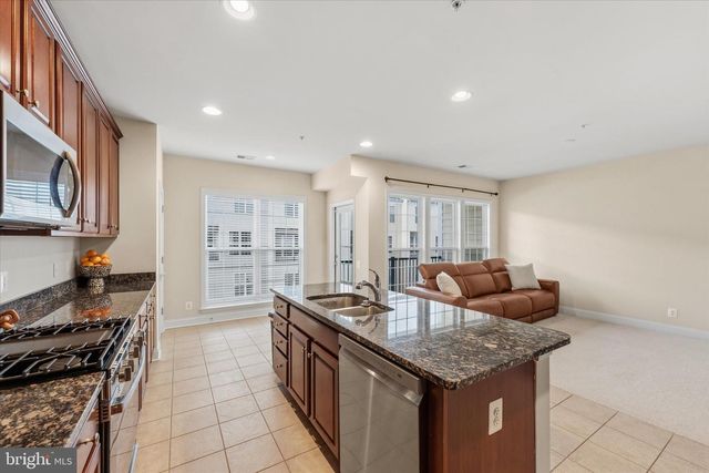 20643 SIBBALD SQ, Ashburn, VA 20147