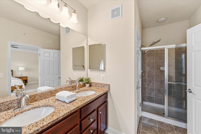 20643 SIBBALD SQ, Ashburn, VA 20147