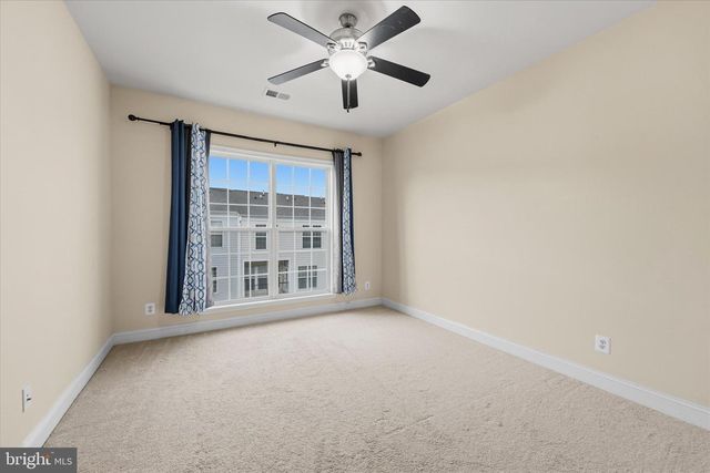 20643 SIBBALD SQ, Ashburn, VA 20147