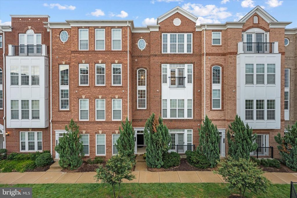 20643 SIBBALD SQ, Ashburn, VA 20147