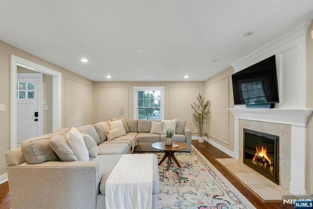 601 Ackerman Avenue, Ho-ho-kus, NJ 07423
