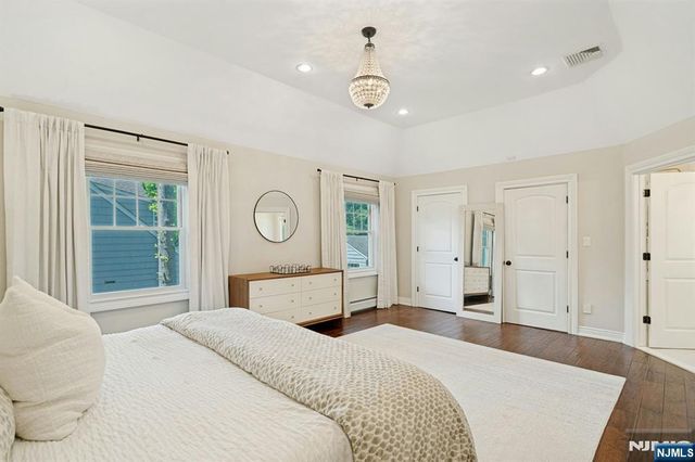 601 Ackerman Avenue, Ho-ho-kus, NJ 07423