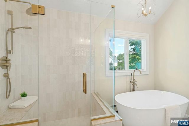 601 Ackerman Avenue, Ho-ho-kus, NJ 07423