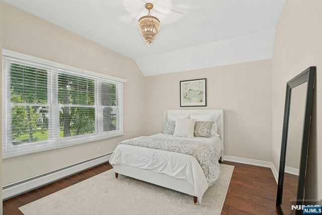 601 Ackerman Avenue, Ho-ho-kus, NJ 07423