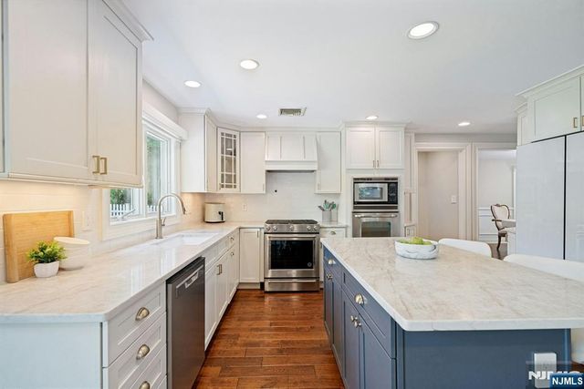 601 Ackerman Avenue, Ho-ho-kus, NJ 07423