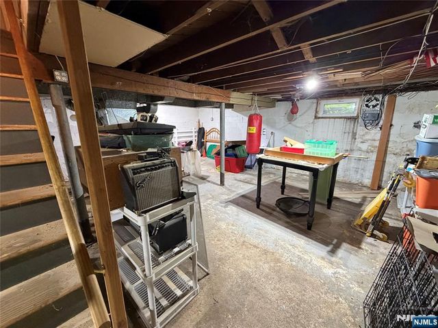 208 Lawrence Drive, Paramus, NJ 07652