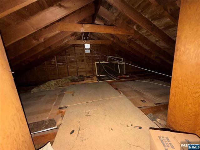 208 Lawrence Drive, Paramus, NJ 07652