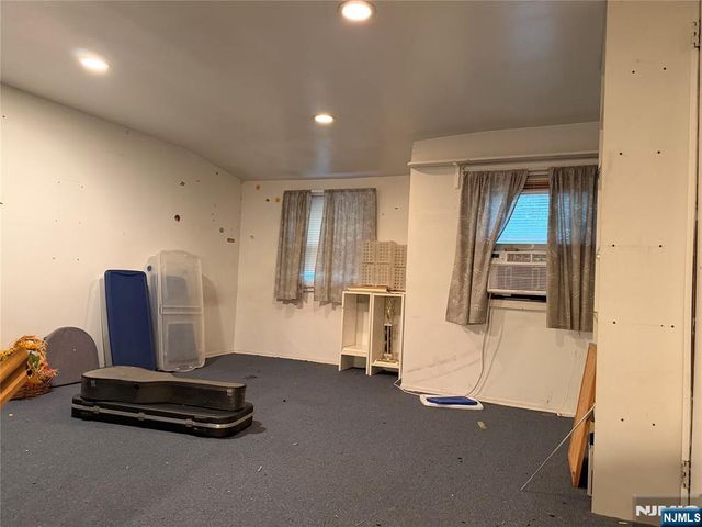 208 Lawrence Drive, Paramus, NJ 07652