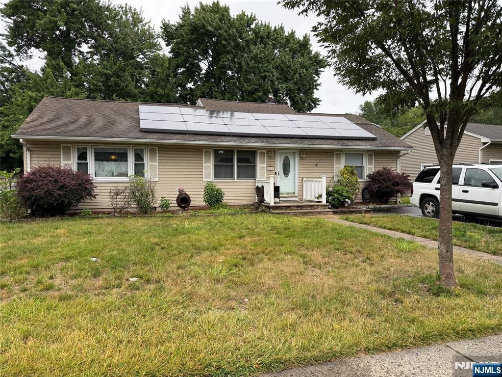 208 Lawrence Drive, Paramus, NJ 07652