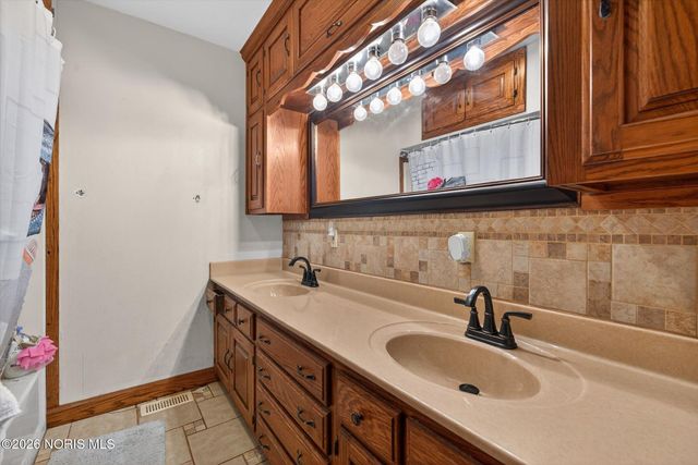 V-526 Co Rd 25, Archbold, OH 43502