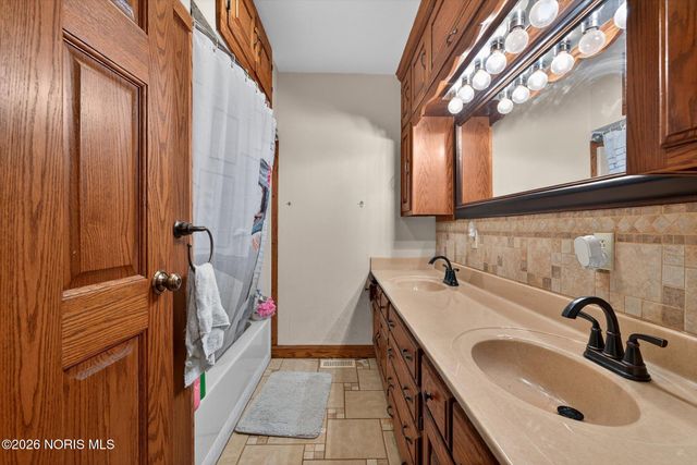 V-526 Co Rd 25, Archbold, OH 43502