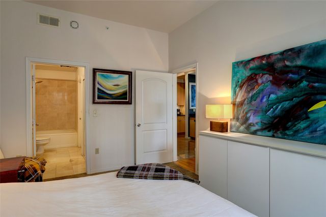 3225 Turtle Creek Boulevard 243, Dallas, TX 75219