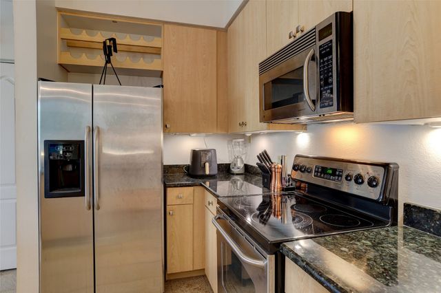3225 Turtle Creek Boulevard 243, Dallas, TX 75219