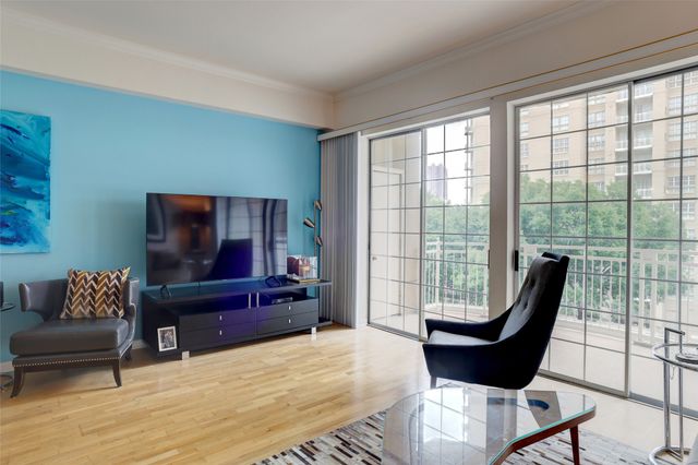 3225 Turtle Creek Boulevard 243, Dallas, TX 75219