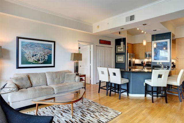 3225 Turtle Creek Boulevard 243, Dallas, TX 75219