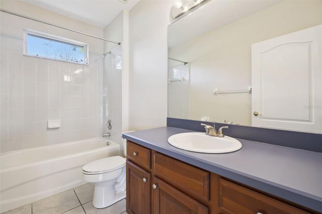 2347 WARREN WOODS DRIVE, Orlando, FL 32835