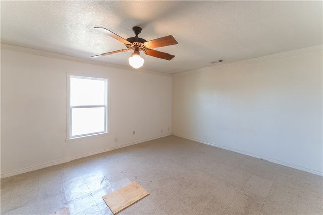 4613 Kirkwood Dr, Corpus Christi, TX 78415