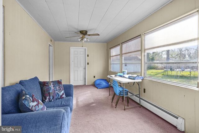 3715 5TH AVE, Edgewater, MD 21037