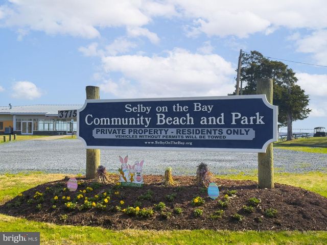 3715 5TH AVE, Edgewater, MD 21037