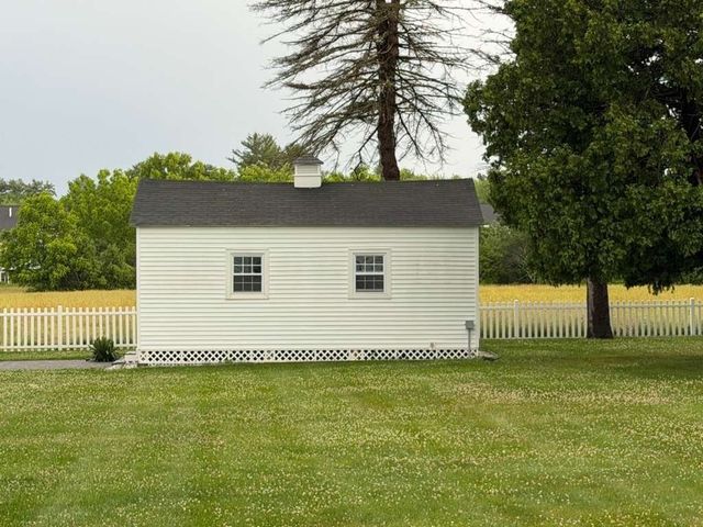 91 Pleasant St, Northborough, MA 01532