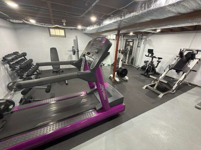 91 Pleasant St, Northborough, MA 01532