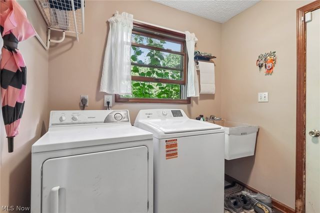 10037 Jamestown Drive, North Royalton, OH 44133