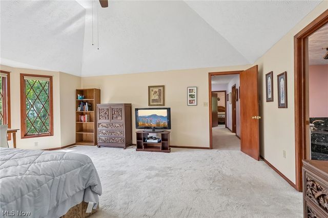 10037 Jamestown Drive, North Royalton, OH 44133