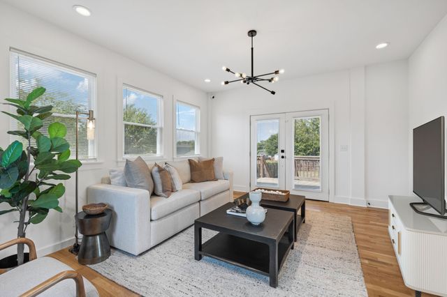 1613 23rd Ave, N, Nashville, TN 37208