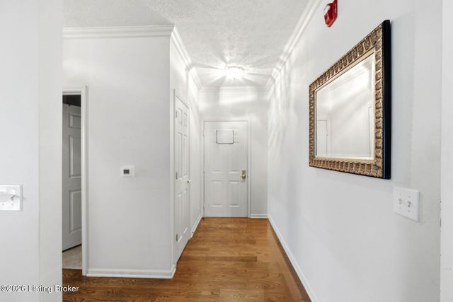 2704 Bradford Commons Dr 103, Louisville, KY 40299