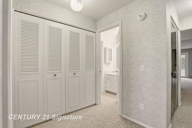 719 Kennely Road, Saginaw Twp, MI 48609