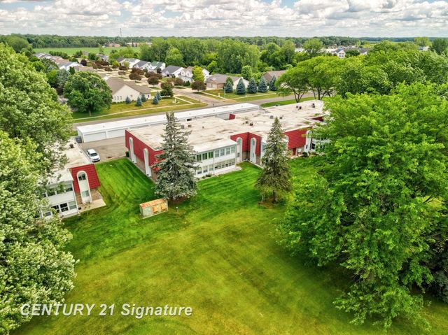 719 Kennely Road, Saginaw Twp, MI 48609