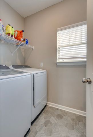 2110 Oak Dr, Murfreesboro, TN 37128