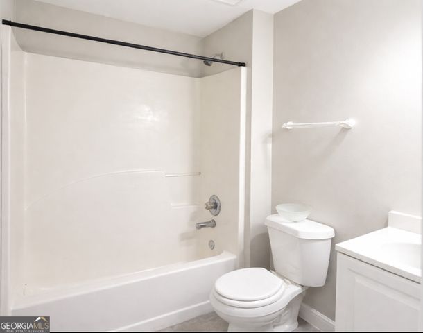 2035 Lois Place NW, Atlanta, GA 30318