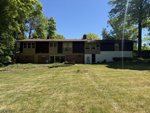 40 Valleyview Rd, Warren Twp., NJ 07059