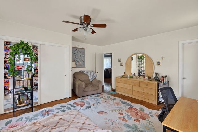 2415 Glen Place, Davenport, IA 52804
