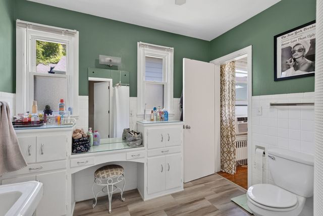2415 Glen Place, Davenport, IA 52804