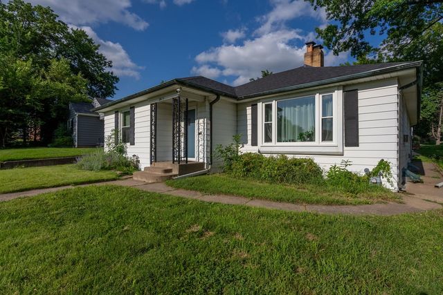 2415 Glen Place, Davenport, IA 52804