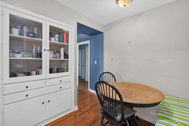 2415 Glen Place, Davenport, IA 52804