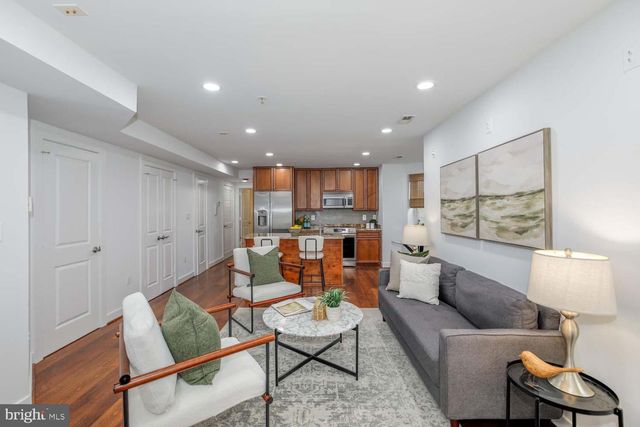 424 EAST CAPITOL ST NE #2, Washington, DC 20003