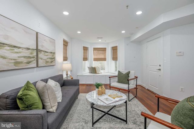 424 EAST CAPITOL ST NE #2, Washington, DC 20003