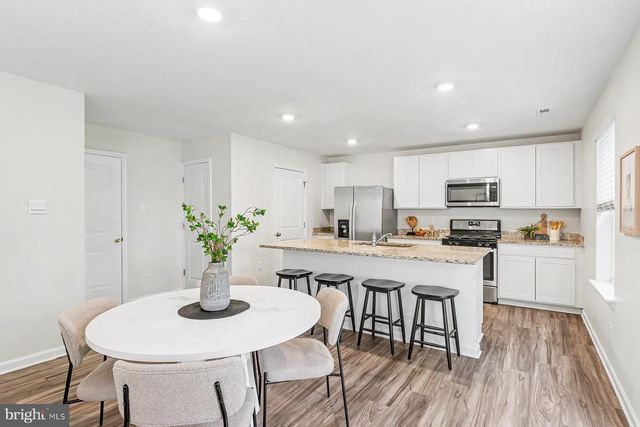 6096 DEBORAH DR, Spring Grove, PA 17362